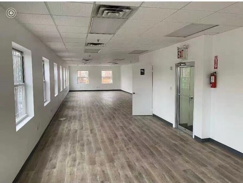 5401 108th St, Corona, NY en alquiler - Foto del interior - Imagen 3 de 5