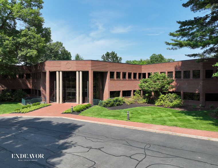 80 Linden Oaks Dr, Rochester, NY en alquiler - Foto del edificio - Imagen 1 de 2