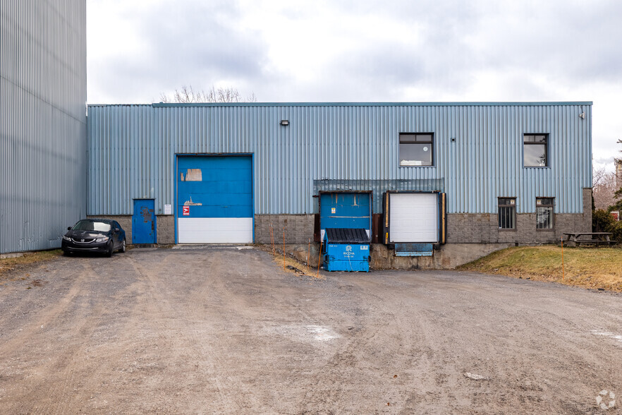 12180 Boul Industriel, Montréal, QC en venta - Foto del edificio - Imagen 3 de 3