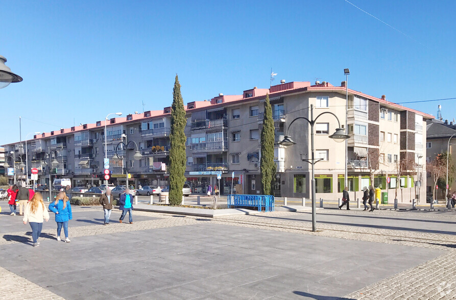 Plaza Cristóbal Colón, 1, Majadahonda, Madrid en alquiler - Foto principal - Imagen 1 de 2