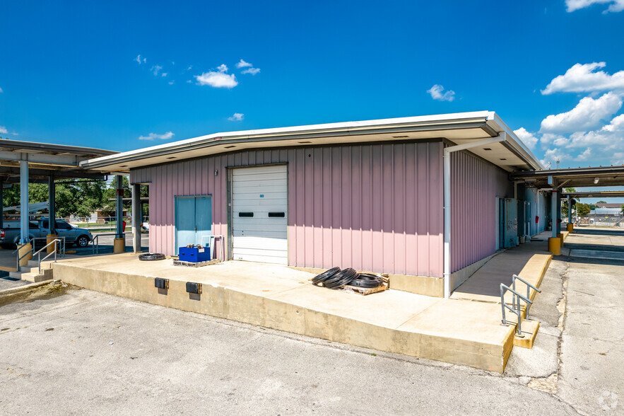 1155 Brussels St, San Antonio, TX en alquiler - Foto del edificio - Imagen 1 de 8