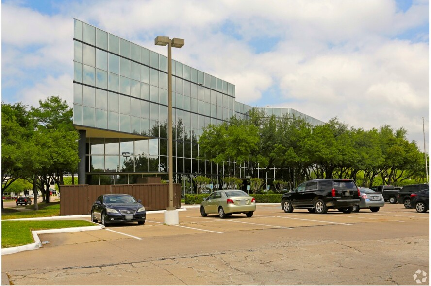 8600 Freeport Pky, Irving, TX en alquiler - Foto del edificio - Imagen 3 de 8