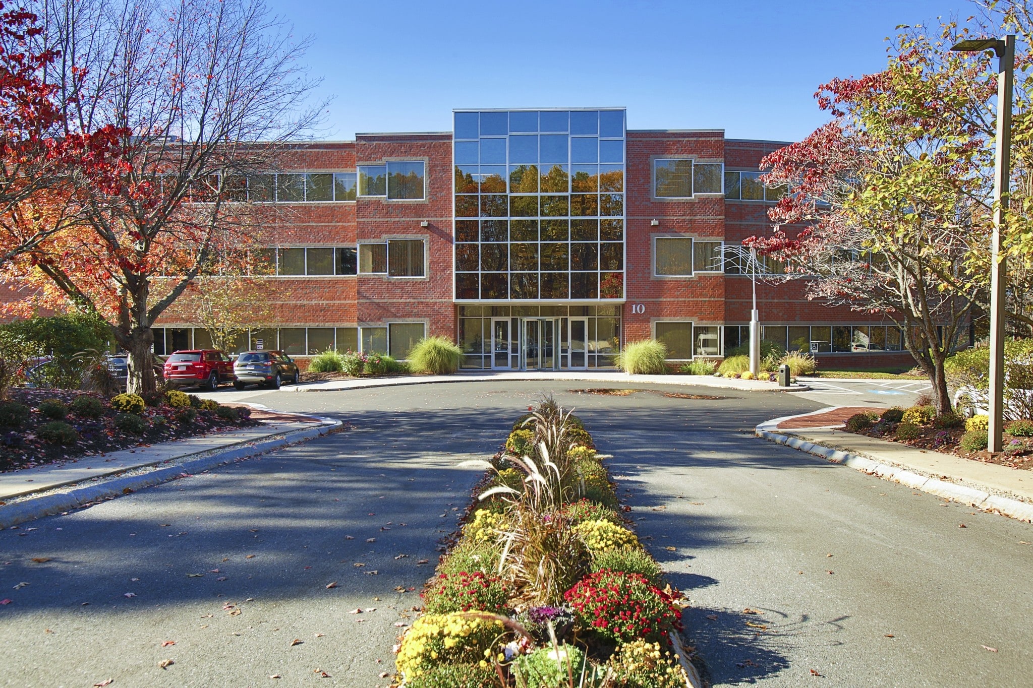 10 New England Business Ctr, Andover, MA en alquiler Foto del edificio- Imagen 1 de 13