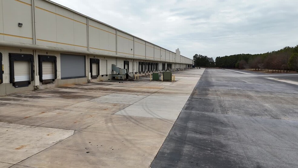 237 Greenwood Industrial Ct, Mcdonough, GA en alquiler - Vídeo de anuncio comercial - Imagen 3 de 22