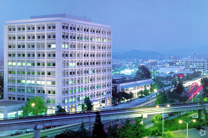 1990 N California Blvd, Walnut Creek, CA en alquiler - Foto del edificio - Imagen 2 de 7