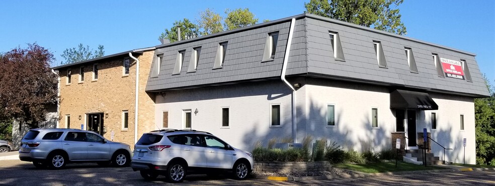 2499 Rice St, Roseville, MN en alquiler - Foto del edificio - Imagen 1 de 15