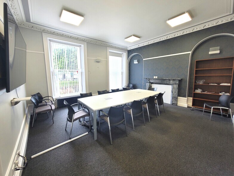 2A Russell Rd, Aberdeen en venta - Foto del edificio - Imagen 3 de 5