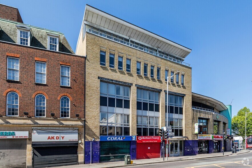 109-113 Cranbrook Rd, Ilford en venta - Foto principal - Imagen 1 de 1