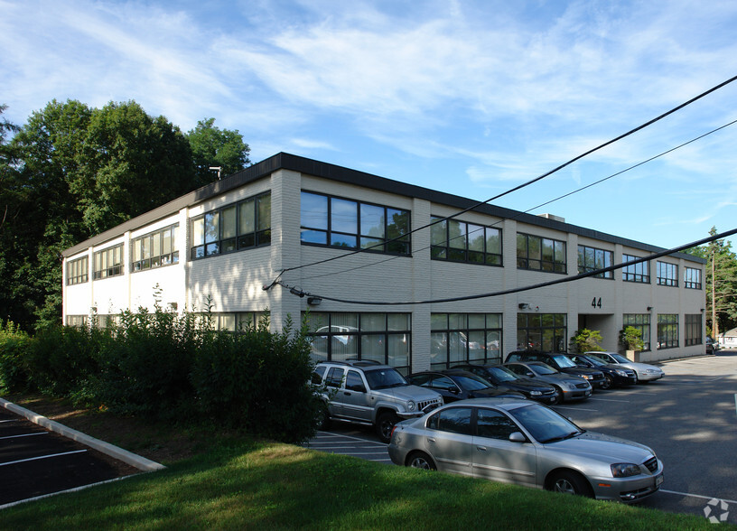 44 Executive Blvd, Elmsford, NY en alquiler - Foto del edificio - Imagen 2 de 26