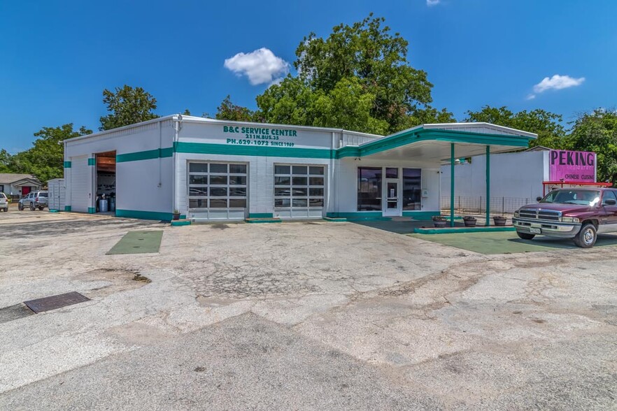 211 N Business Ih 35, New Braunfels, TX en venta - Foto principal - Imagen 1 de 20