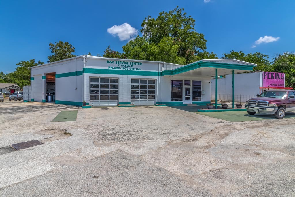 211 N Business Ih 35, New Braunfels, TX en venta Foto principal- Imagen 1 de 21