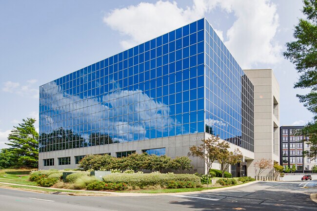 Más detalles de 13755 Sunrise Valley Dr, Herndon, VA - Oficina en alquiler