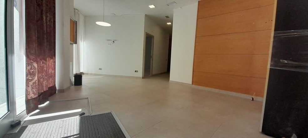Local en Córdoba, Córdoba en alquiler - Foto del interior - Imagen 2 de 30