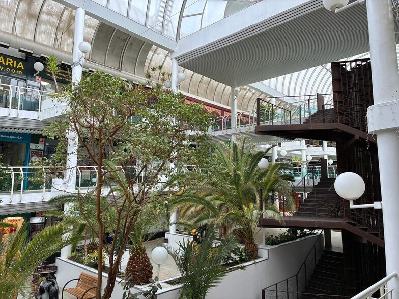 Local en Las Rozas de Madrid, Madrid en venta - Foto del edificio - Imagen 1 de 4