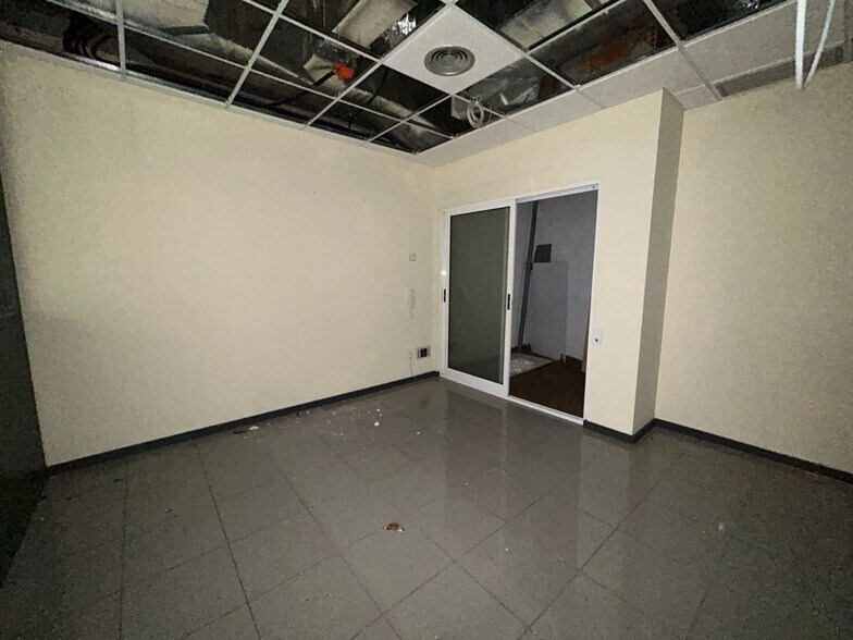 Local en Llíria, Valencia en alquiler - Foto del edificio - Imagen 3 de 24