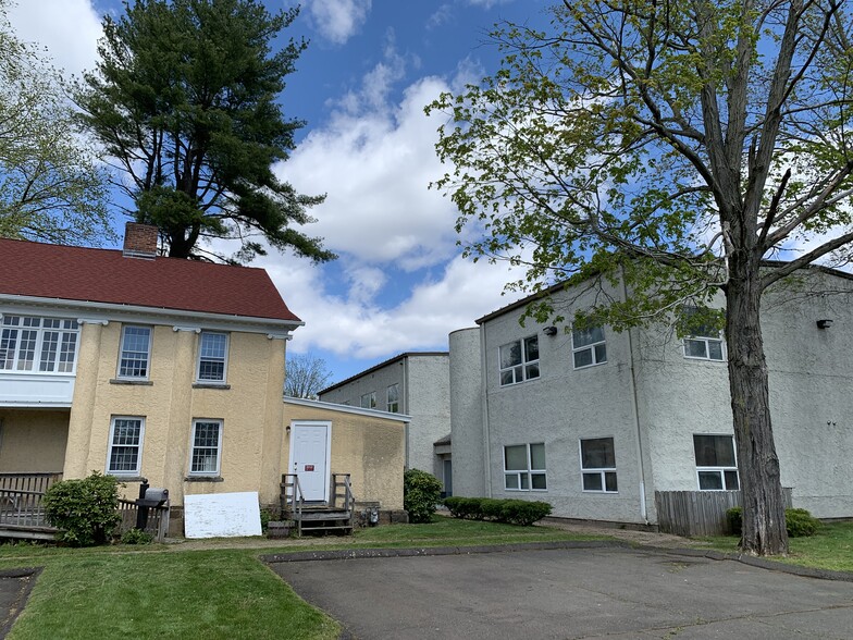 88 Bradley Rd, Woodbridge, CT en alquiler - Foto del edificio - Imagen 1 de 4