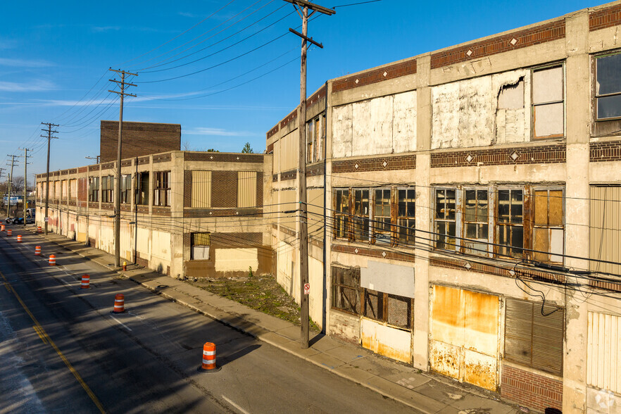 6660 Mount Elliott St, Detroit, MI en alquiler - Foto del edificio - Imagen 3 de 4