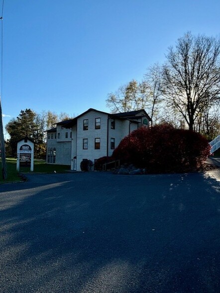 4583 North St, Jamesville, NY en venta - Foto del edificio - Imagen 1 de 17