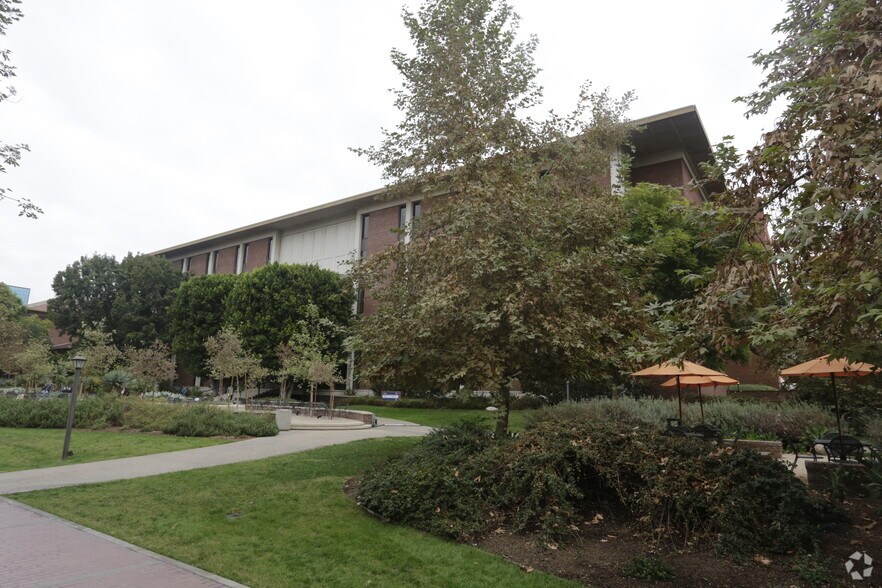 1000 S Fremont Ave, Alhambra, CA en alquiler - Foto del edificio - Imagen 1 de 20