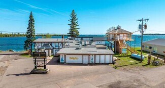 Más detalles de 77 Brockway Ave, Copper Harbor, MI - Local en venta