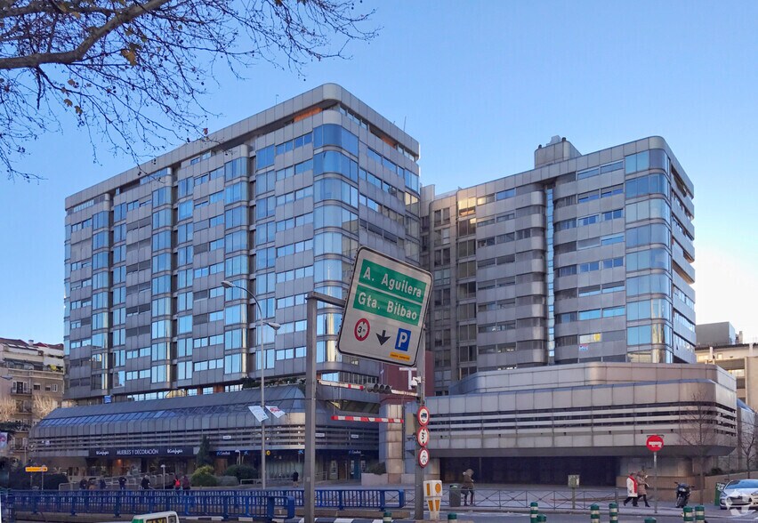 Oficina/Local en Madrid, Madrid en alquiler - Foto del edificio - Imagen 2 de 2