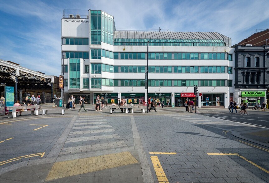 78-81 Queens Rd, Brighton en alquiler - Foto del edificio - Imagen 2 de 10