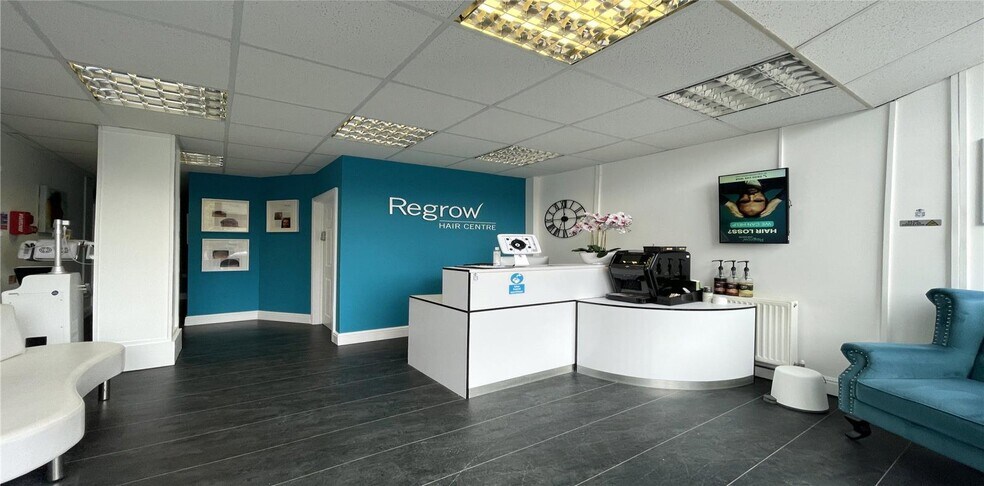 27 Hutton Rd, Brentwood en venta - Foto del interior - Imagen 3 de 5