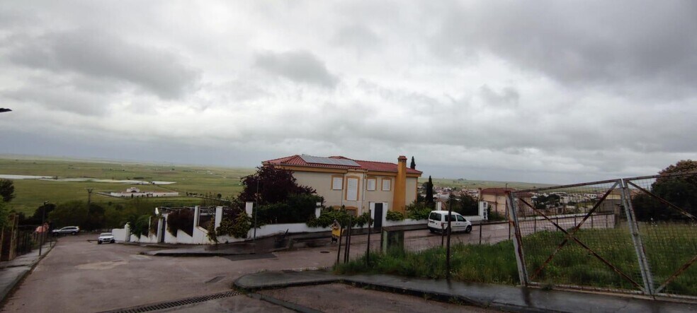 Terreno en Sierra de Fuentes, Cáceres en venta - Foto principal - Imagen 3 de 9