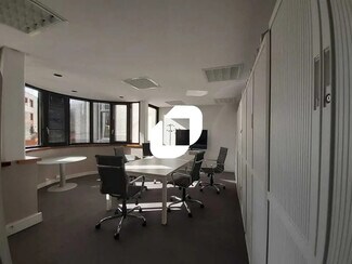 Más detalles de 3 Bis Rue Du Petit Robinson, Jouy-en-Josas - Oficina en alquiler