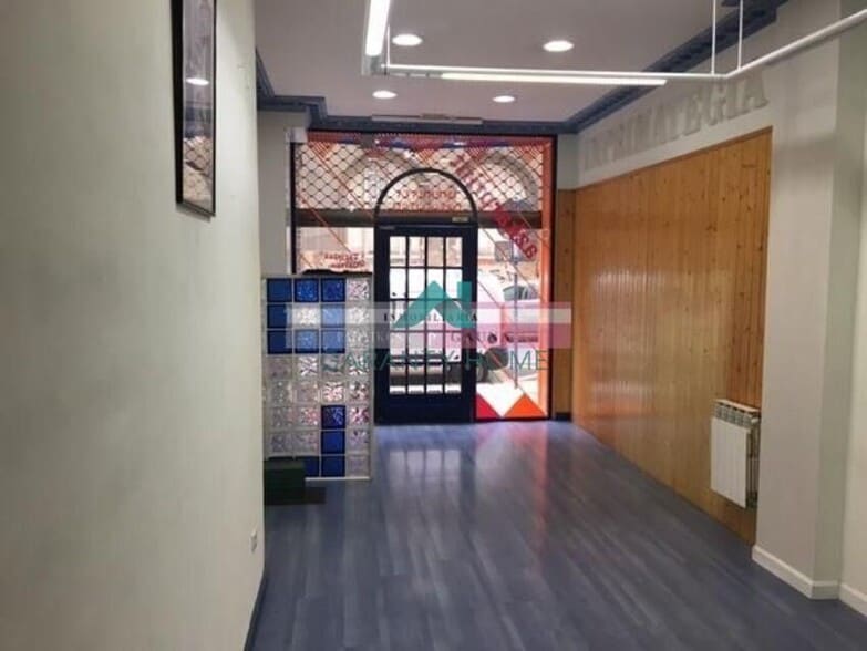 Local en GASTEIZ, Álava en venta - Foto del interior - Imagen 1 de 4