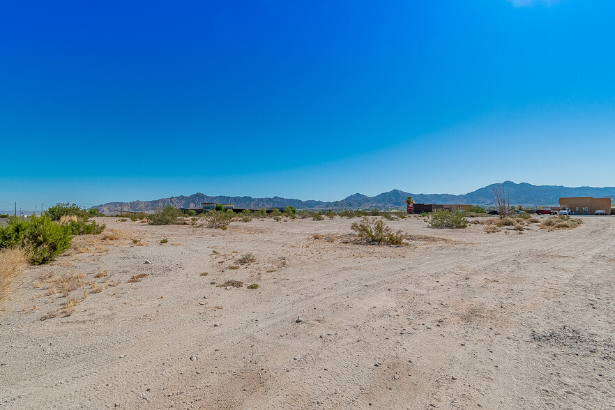 13215 South Frontage Rd, Yuma, AZ en venta - Vista aérea - Imagen 3 de 12