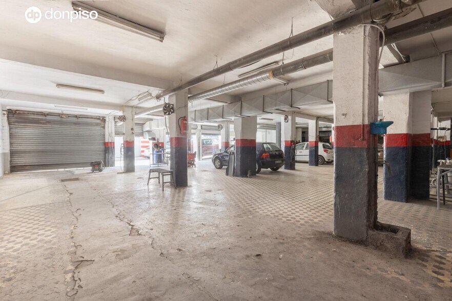 Calle Ribera del Violón, 2, Granada, Granada en venta - Foto del edificio - Imagen 2 de 34