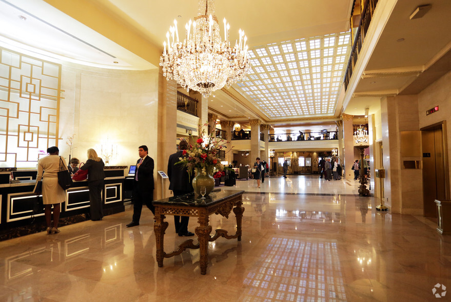 1127 Connecticut Ave NW, Washington, DC en alquiler - Lobby - Imagen 3 de 5