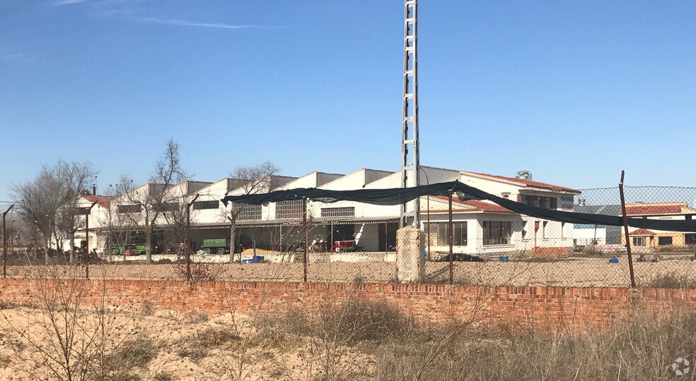 Carretera Madrid-Andalucía, 102, Tembleque, Toledo en venta - Foto del edificio - Imagen 2 de 2