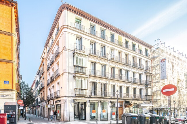 Más detalles de Calle de Augusto Figueroa, 27, Madrid - Edificio residencial​ en venta