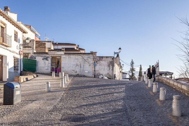 Más detalles de Carril de la Lona, 16, Granada - Terreno en venta